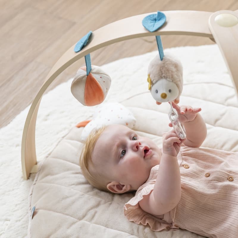 Tapis d'Eveil avec Arches en Bois, mila, zoë & lana — vue 5 sur 5