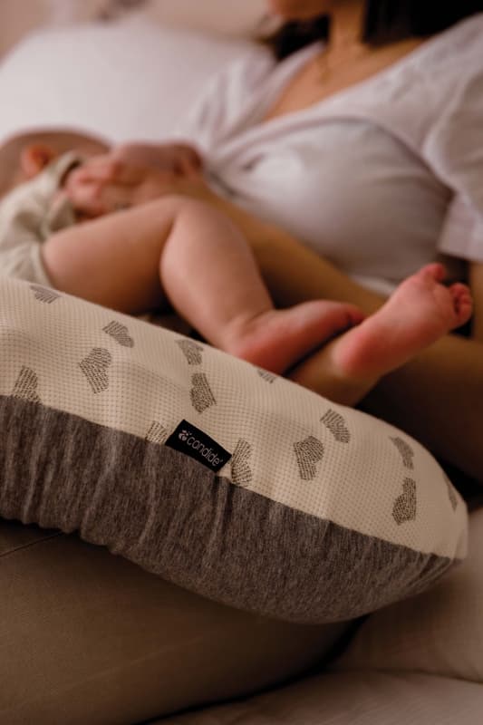 Coussin Maternite Jersey, cœurs/gris candide pe24 / ah24 — vue 4 sur 5