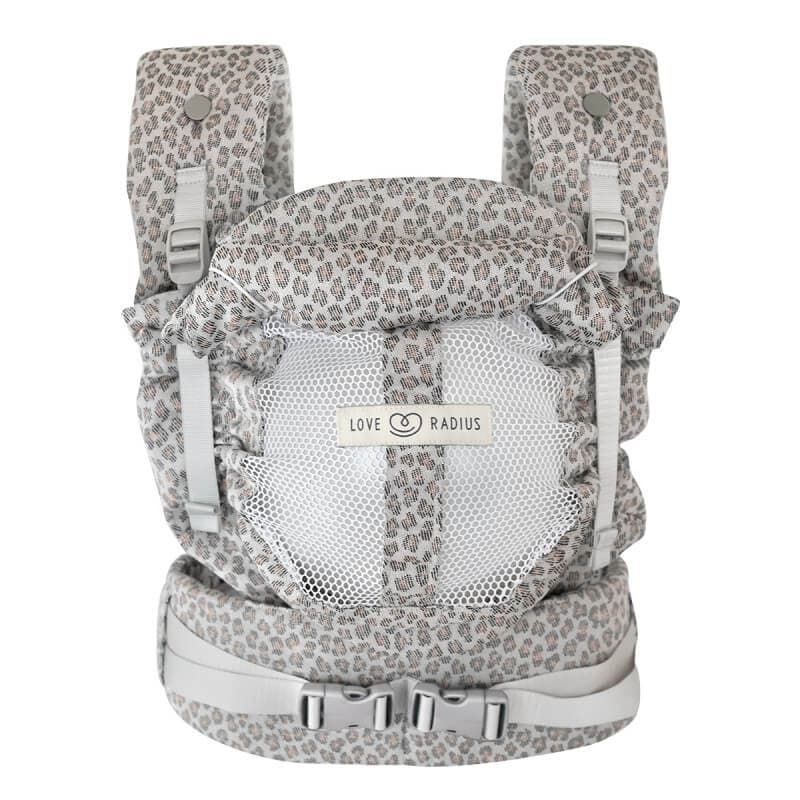 Porte-bebe Physiocarrier 2, leopard 0-36m love radius 25/09 — vue 3 sur 3