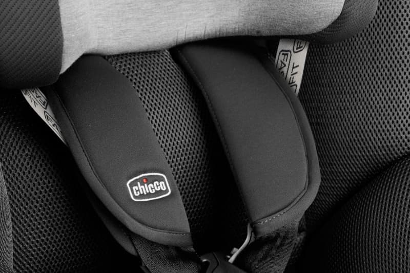 Siege Auto Seat 105 I-size, posh black chicco 24/10 — vue 10 sur 21