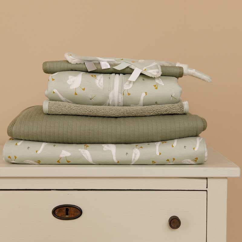 Couverture de Lit Bebe Little Goose, wild flowers little dutch olive verte 70x100 2021 — vue 1 sur 3
