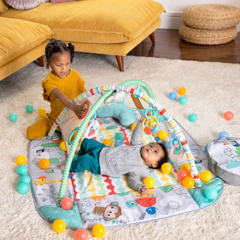 Tapis d'Eveil 5 en 1 a Balles Classique - Nouveau, bright starts — vue 3 sur 4