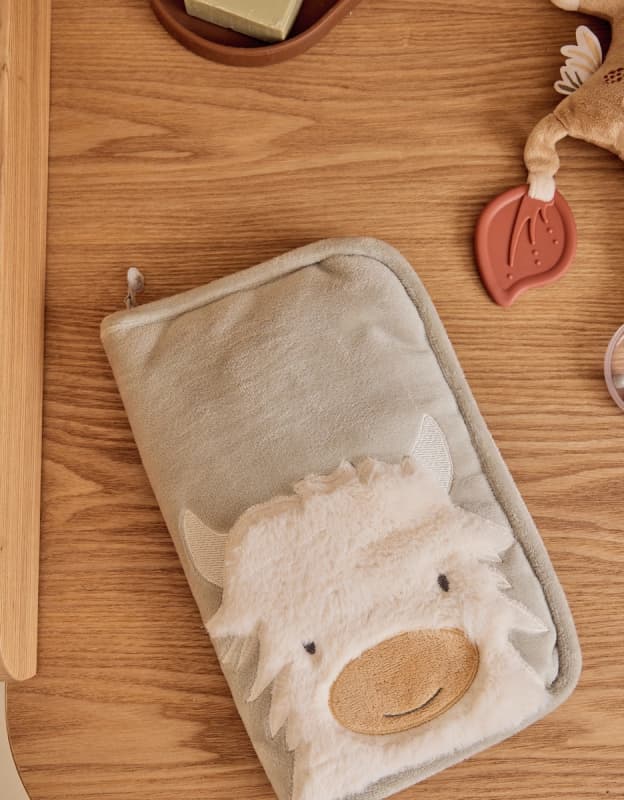 Protege Carnet de Sante - Fluffy, fluffy, orso & lily noukie's — vue 4 sur 4