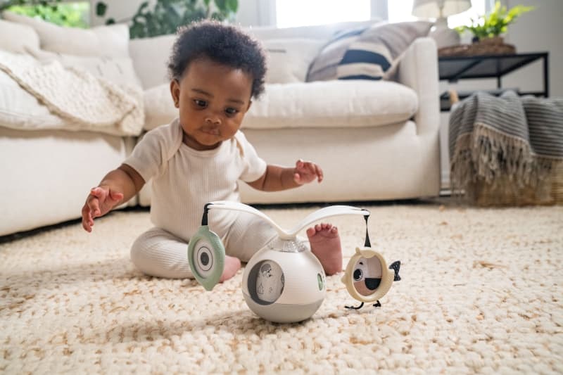 Mobile d'Activites au Sol Black & White, tiny love — vue 2 sur 3