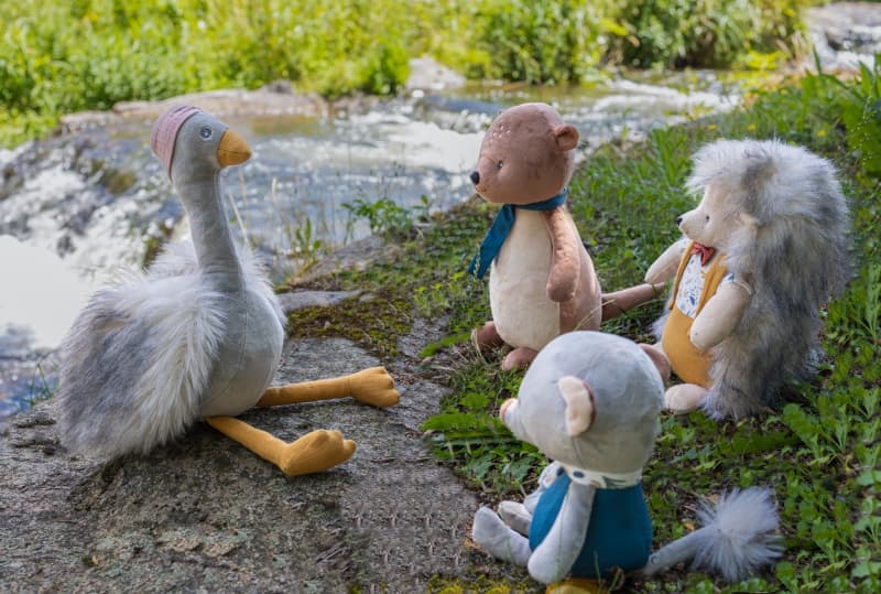 Peluche 24 Cm - Lucien au Fil de l'Eau, au fil de l'eau domiva au fil de l'eau 24 cm — vue 3 sur 3