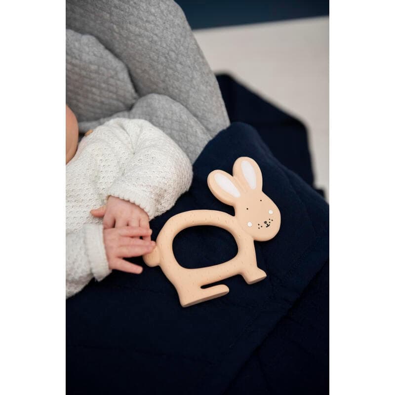 Natural Rubber Grasping Toy - Mrs. Rabbit, trixie rose — vue 1 sur 2