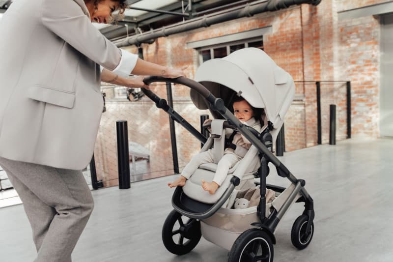 Poussette Smile 5z, space black britax romer 24/09 — vue 6 sur 7