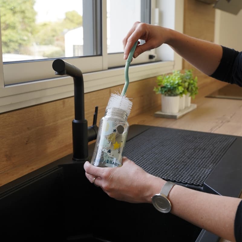 Goupillon Rotatif pour Biberon + Goupillon Tetines, vert sauge thermobaby 25/07 — vue 5 sur 6