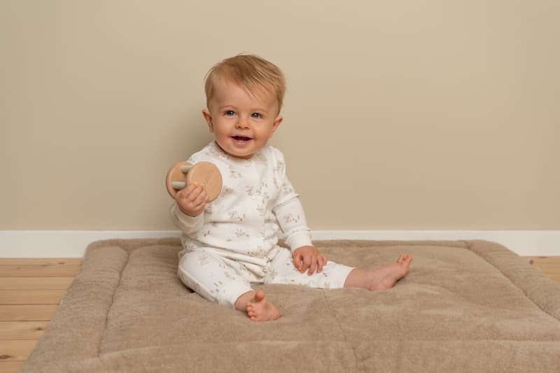 Hochet Roulant Fsc, blanc beige 3m+ baby bunny little dutch 05-24 — vue 2 sur 4