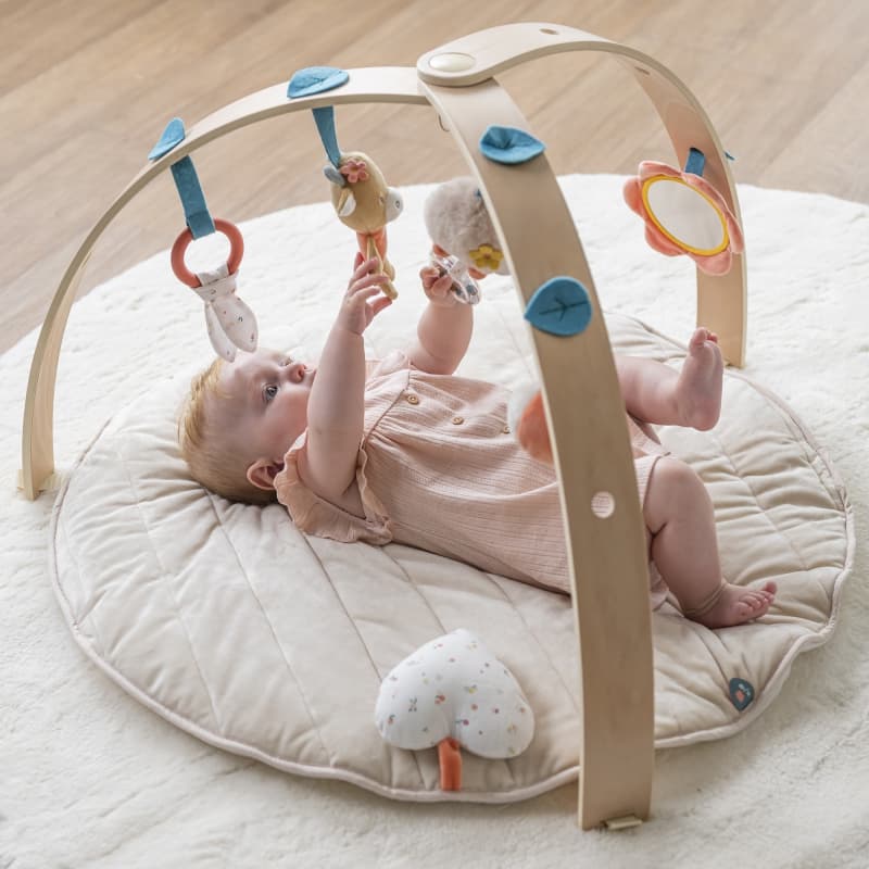 Tapis d'Eveil avec Arches en Bois, mila, zoë & lana — vue 3 sur 5
