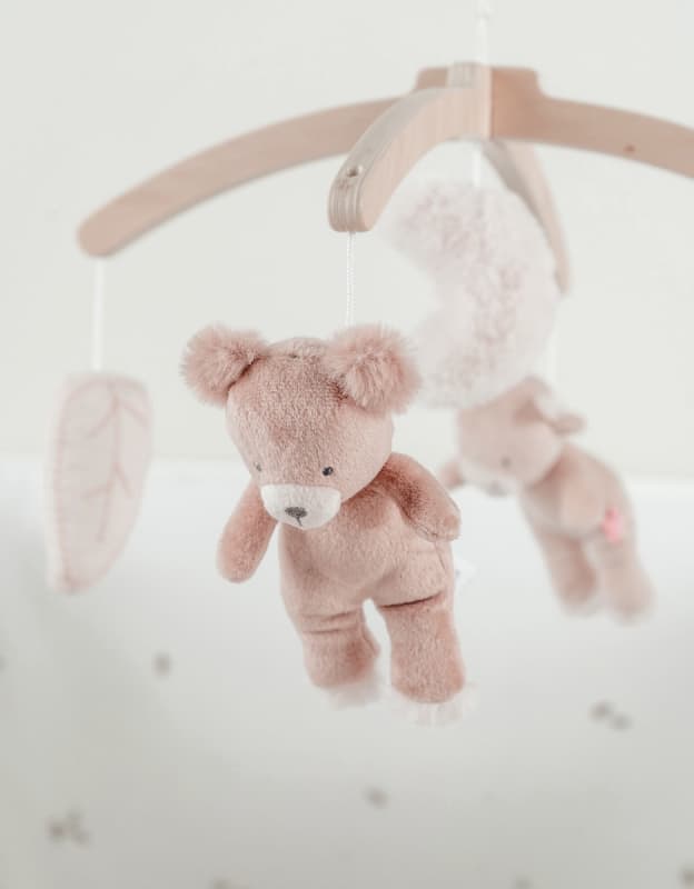 Mobile Musical Bras en Bois, fluffy orso lily noukie's permanent — vue 4 sur 5