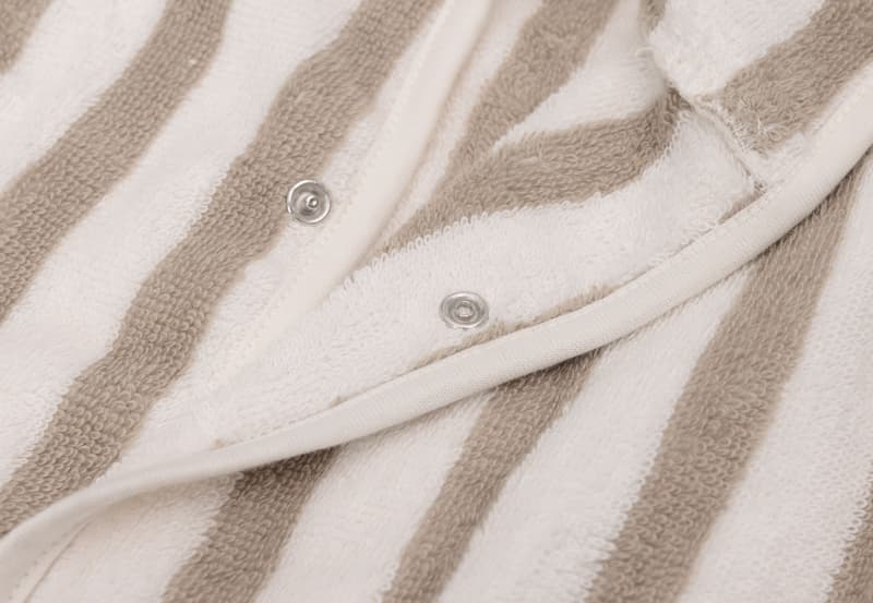Peignoir Eponge Stripe Gots, olive green 1-2a basics e-24 — vue 4 sur 5