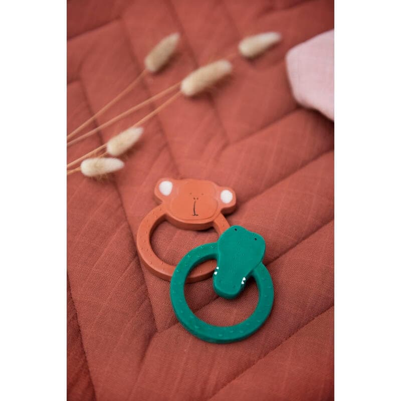 Natural Rubber Round Teether - Mr. Monkey, trixie marron — vue 3 sur 5